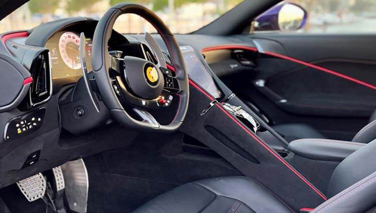 Ferrari Roma Mieten Sie in Dubai