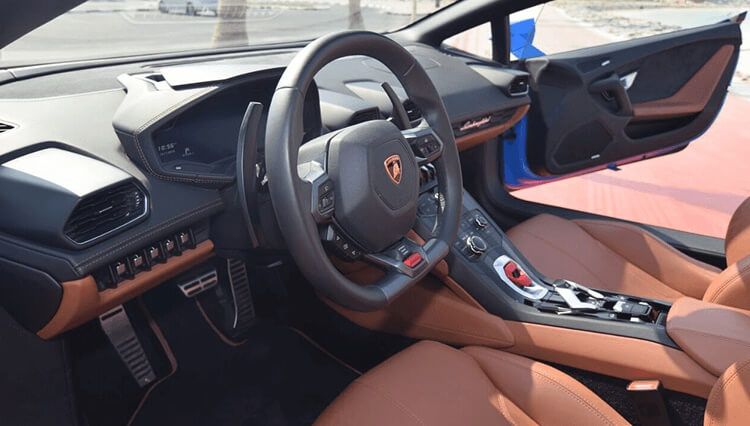 Lamborghini Huracan Spyder Rent in Dubai