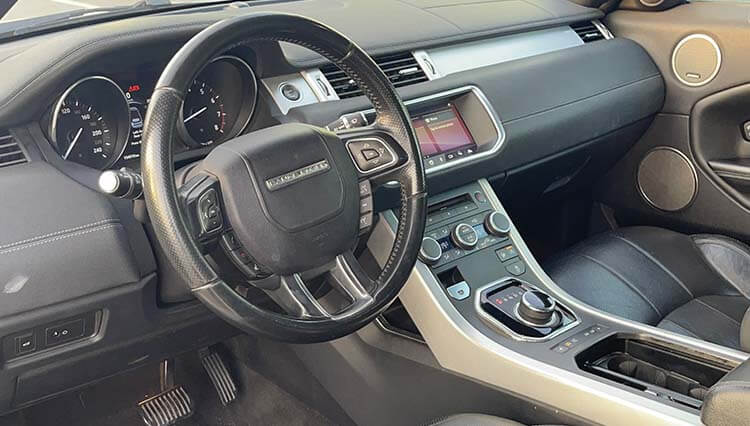 Range Rover Evoque Convertible Rent in Dubai