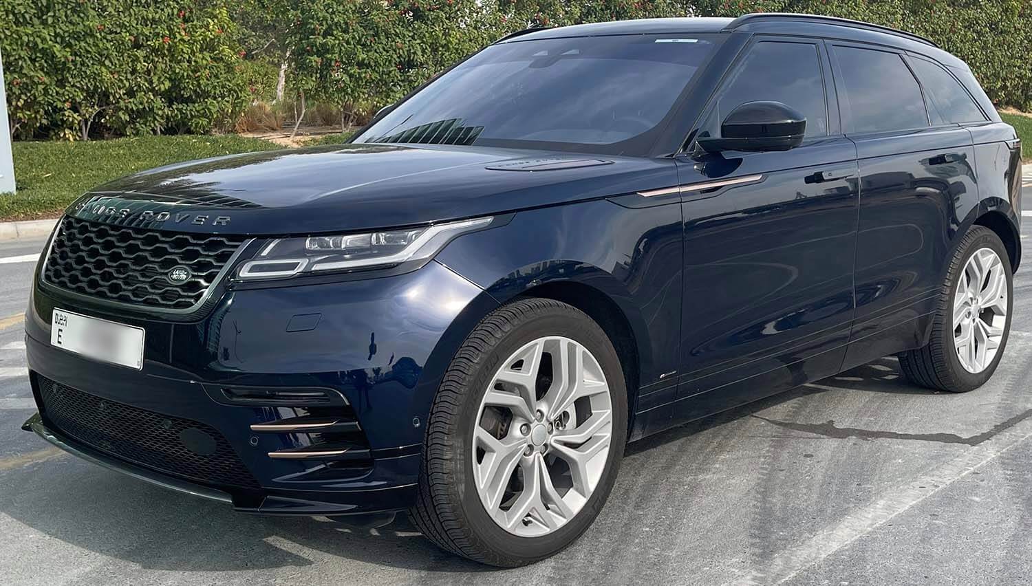 Range Rover Velar Car Rental Dubai