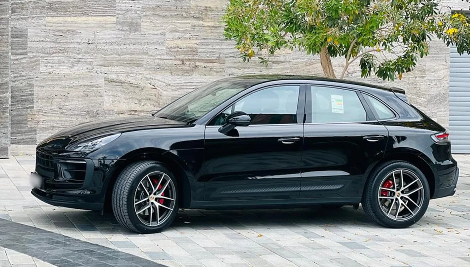 Porsche Macan S Rental in JLT