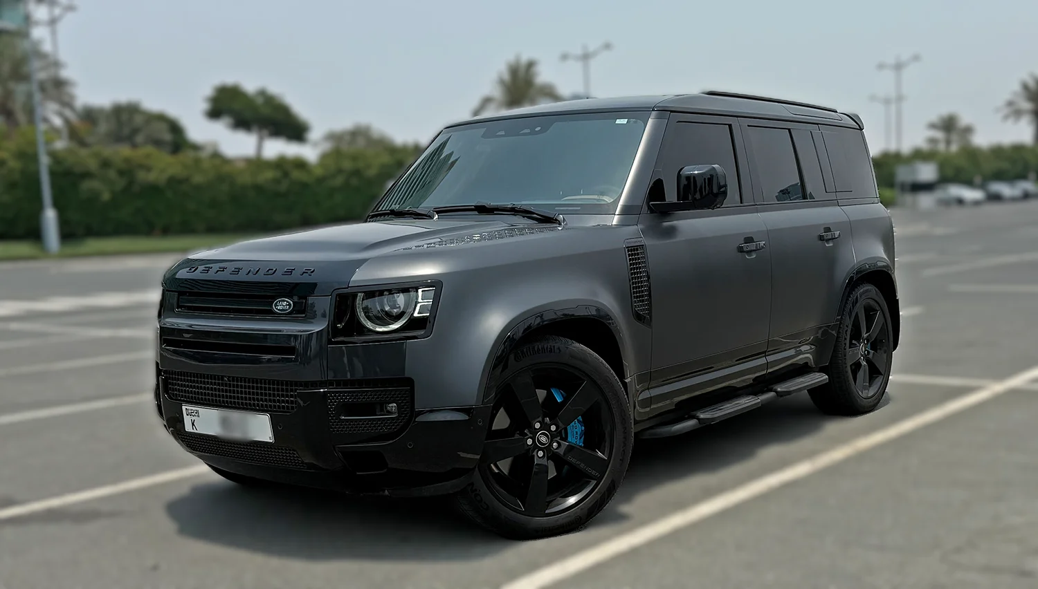 Range Rover Defender Noleggio a Dubai